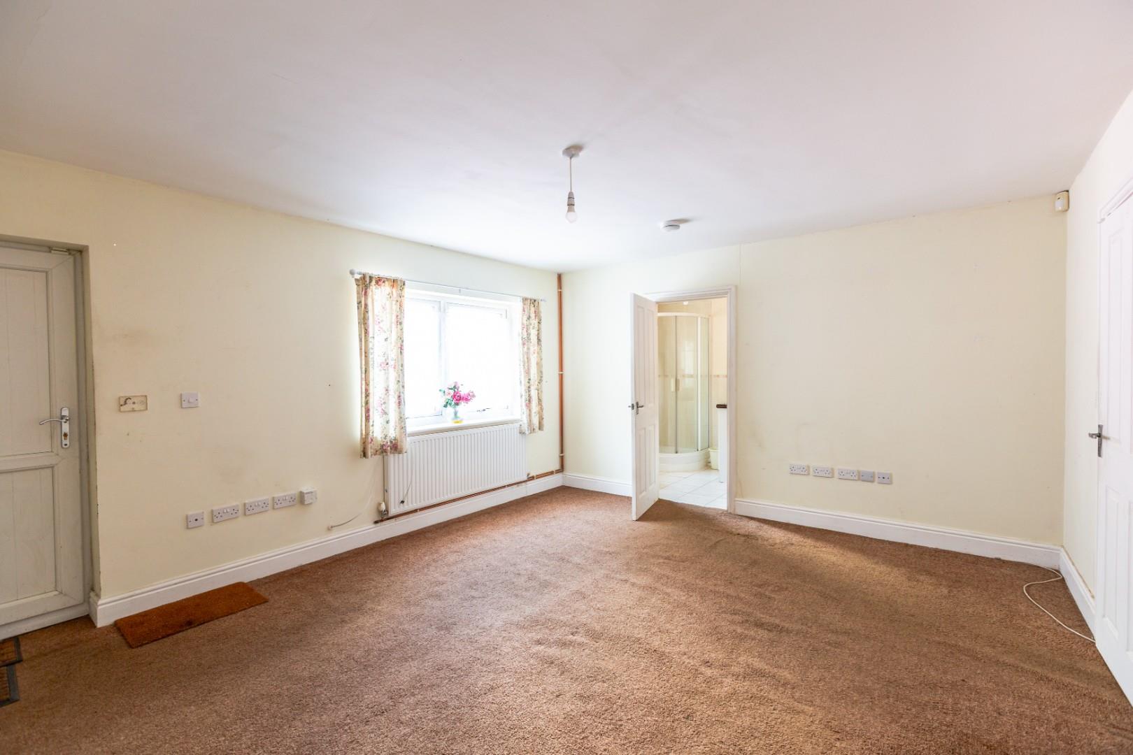 Plunch Lane, Mumbles, Swansea, SA3 4JE